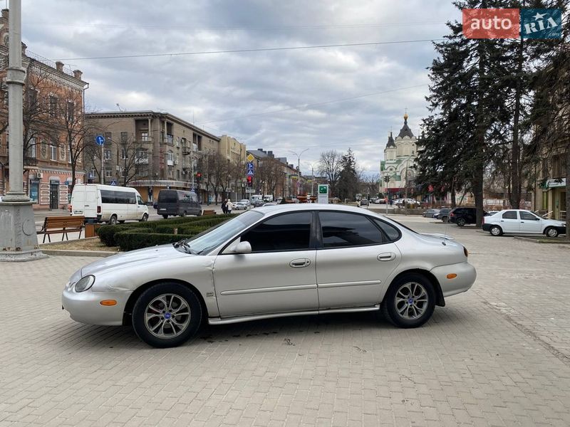 Седан Ford Taurus 1996 в Запоріжжі