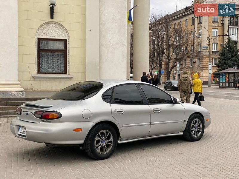 Седан Ford Taurus 1996 в Запоріжжі