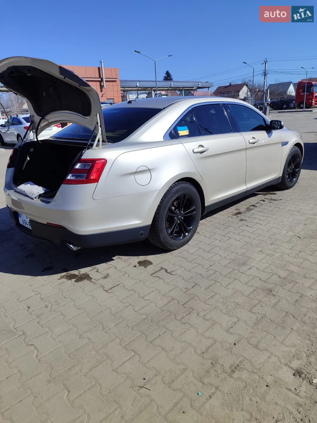 2017 Ford Taurus - мініатюра 3
