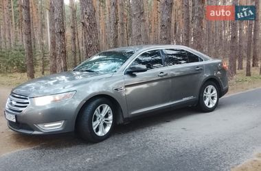 Седан Ford Taurus 2012 в Белогородке