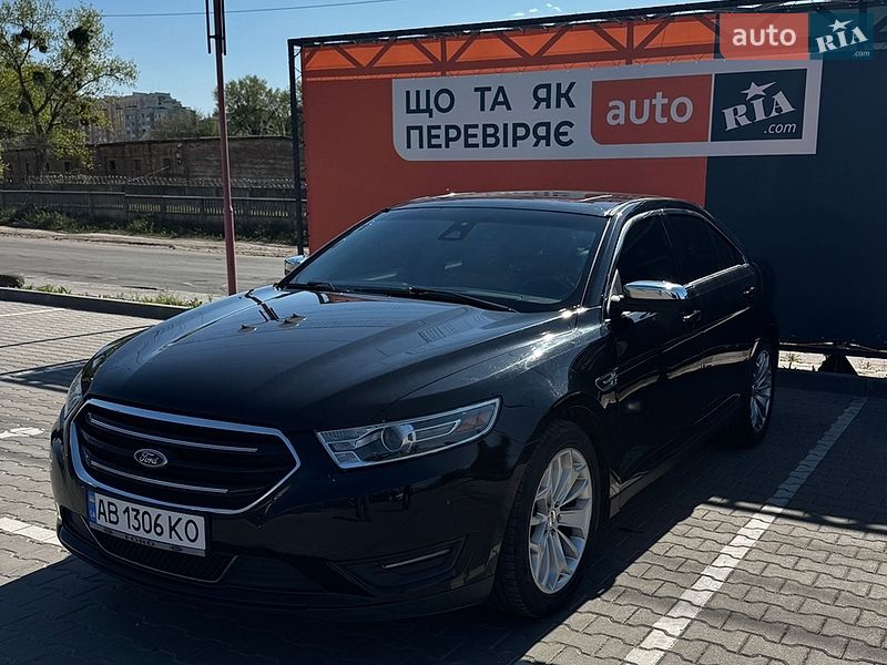 Ford Taurus 2017
