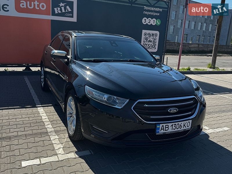 Седан Ford Taurus 2017 в Виннице