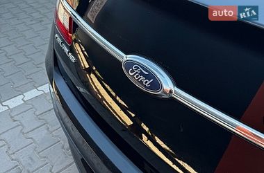 Седан Ford Taurus 2017 в Виннице