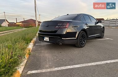 Седан Ford Taurus 2016 в Києві