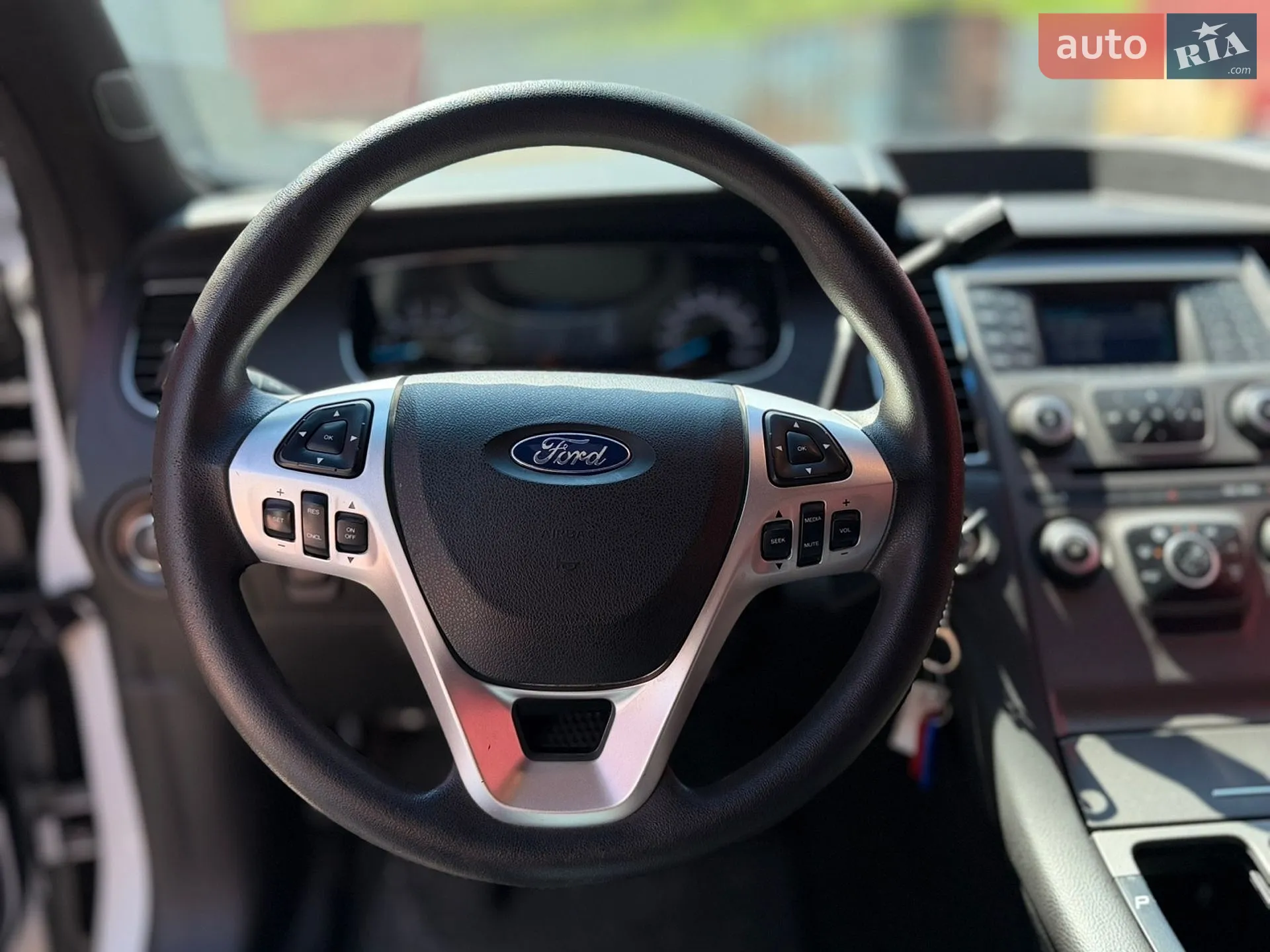 2017 Ford Taurus - мініатюра 13