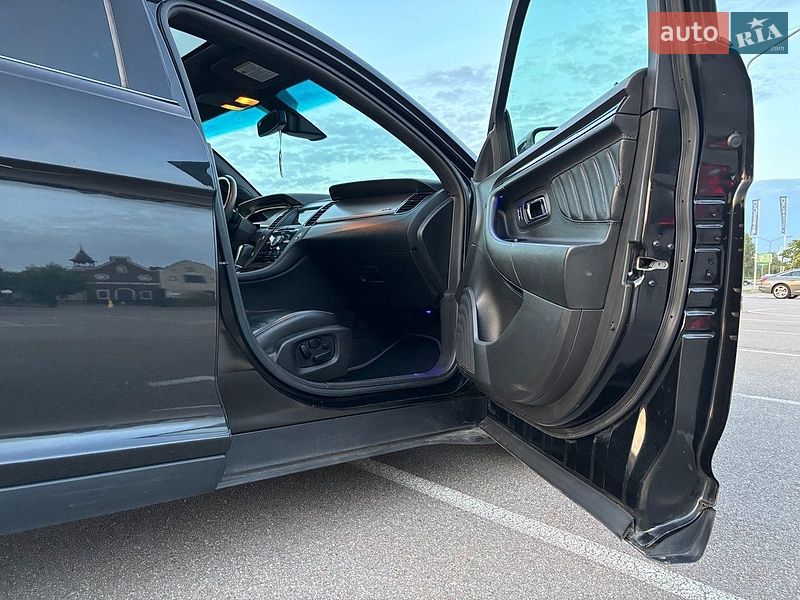 Седан Ford Taurus 2014 в Обухове