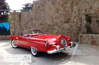 Кабриолет Ford Thunderbird 1955 в 
