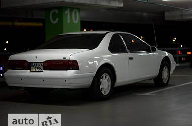 Купе Ford Thunderbird 1993 в 