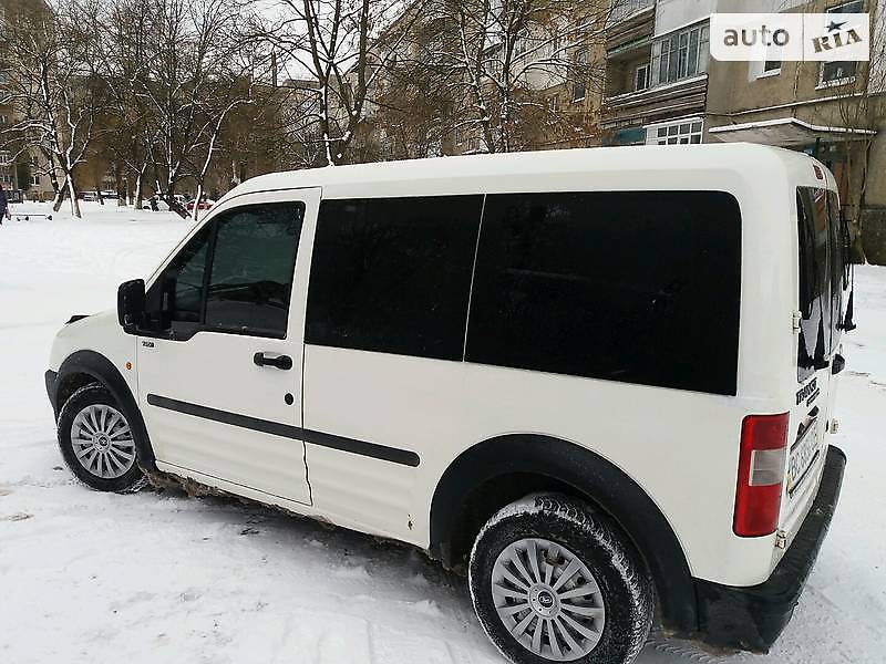 Минивэн Ford Tourneo Connect 2005 в Тлумаче