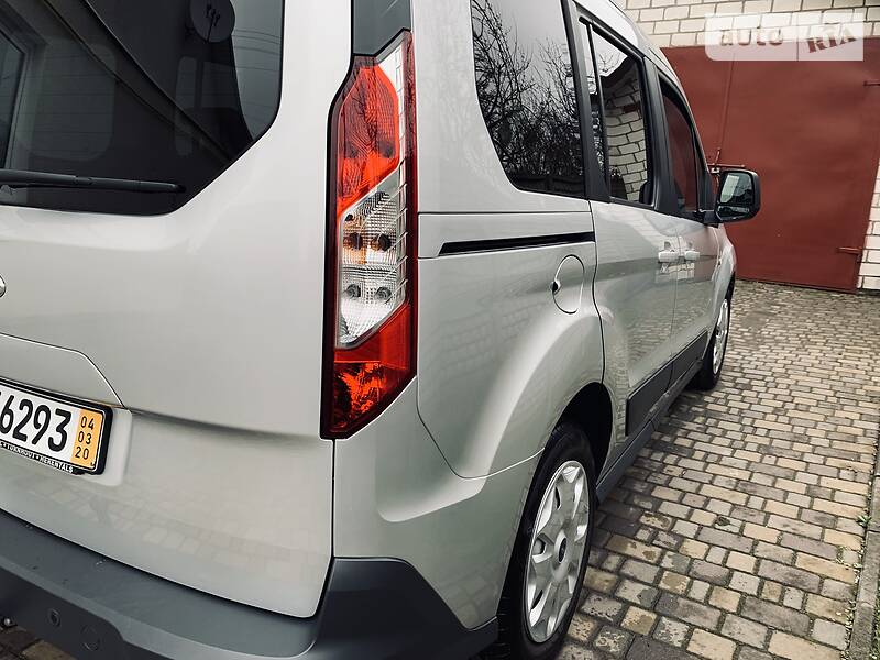 Універсал Ford Tourneo Connect 2014 в Луцьку