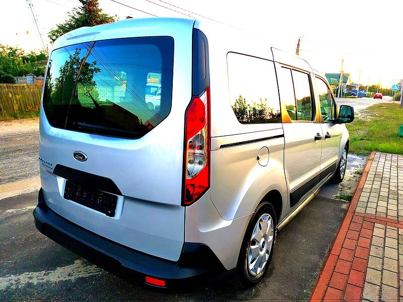 Универсал Ford Tourneo Connect 2016 в Киеве