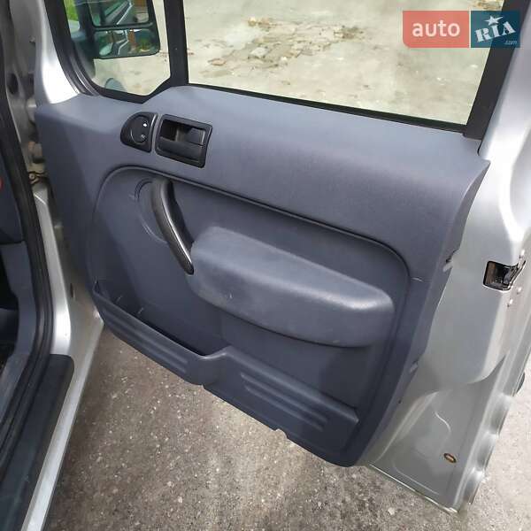 Пікап Ford Tourneo Connect 2008 в Новомосковську