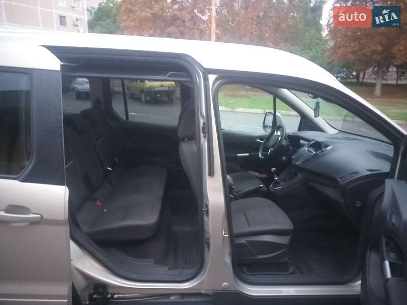 Минивэн Ford Tourneo Connect 2014 в Южноукраинске