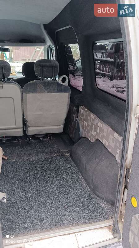 Минивэн Ford Tourneo Connect 2007 в Сарнах