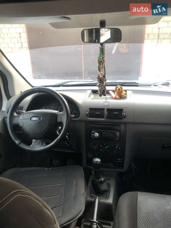 Минивэн Ford Tourneo Connect 2005 в Новом Роздоле