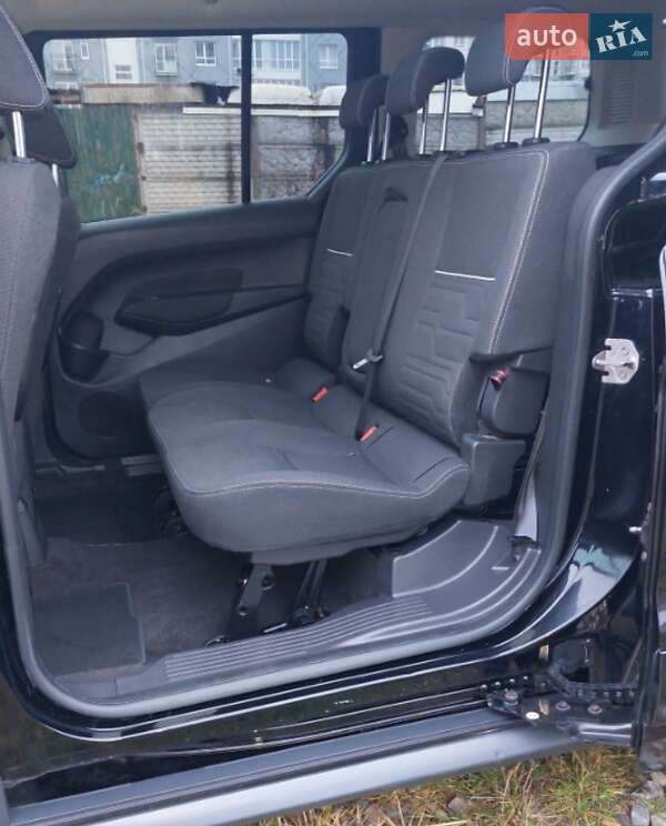 Минивэн Ford Tourneo Connect 2017 в Тысменице фото 23 Минивэн Ford Tourneo Connect 2017 в Тысменице