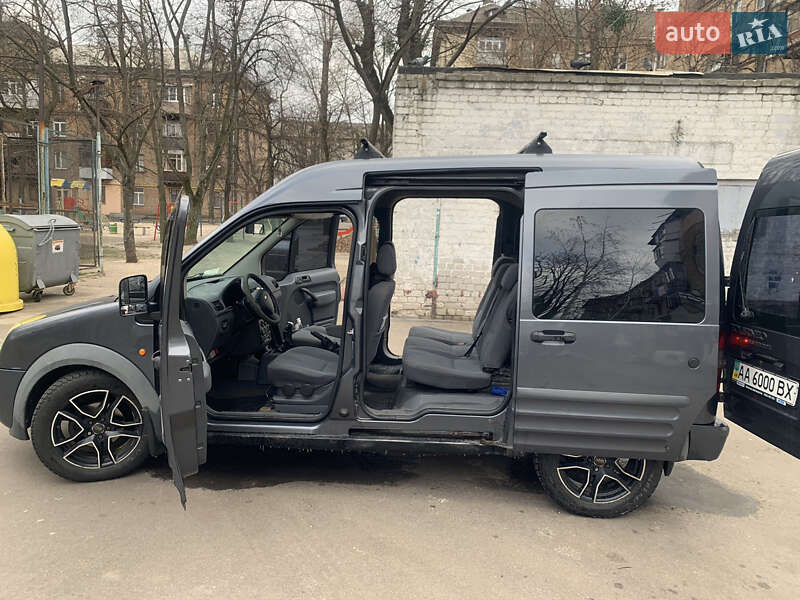 Минивэн Ford Tourneo Connect 2008 в Киеве фото 16 Минивэн Ford Tourneo Connect 2008 в Киеве