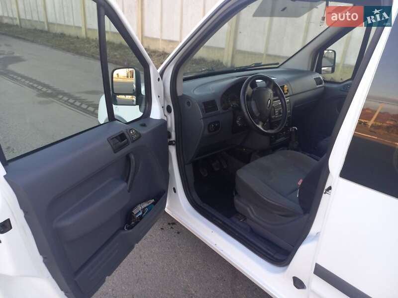 Минивэн Ford Tourneo Connect 2007 в Калуше