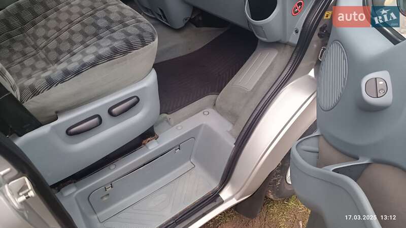 Минивэн Ford Tourneo Connect 2013 в Синельниково