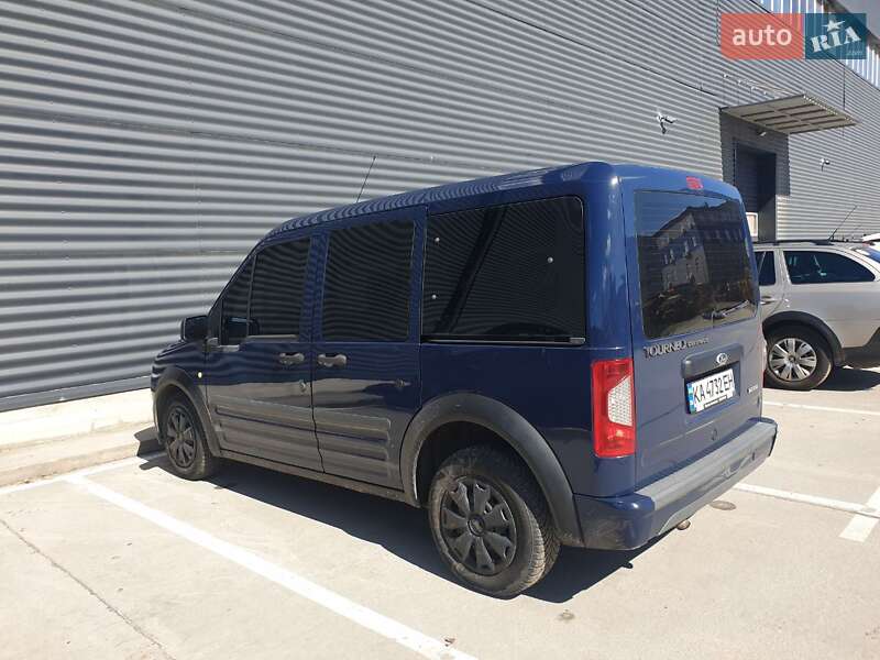 Минивэн Ford Tourneo Connect 2013 в Киеве