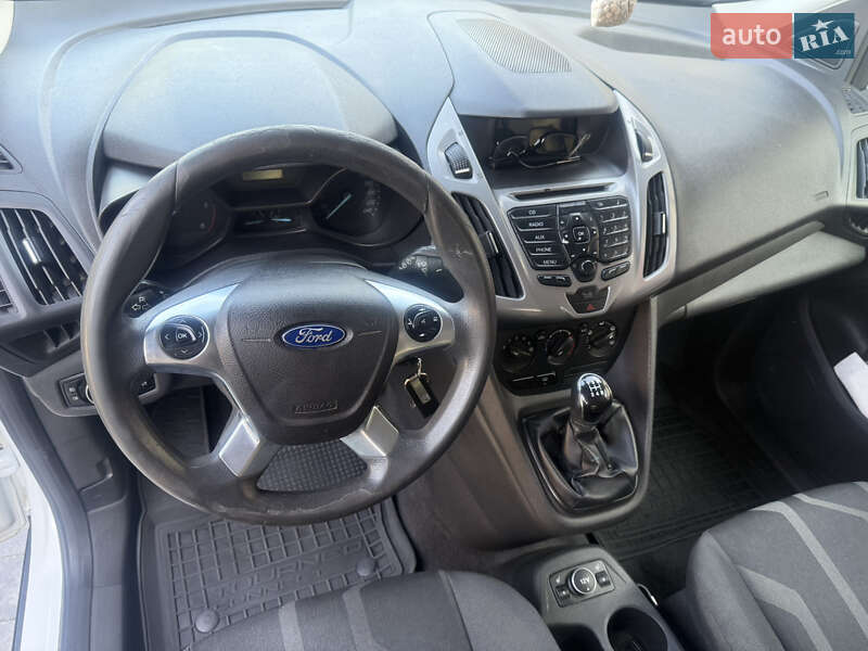 Минивэн Ford Tourneo Connect 2016 в Мукачево фото 6 Минивэн Ford Tourneo Connect 2016 в Мукачево