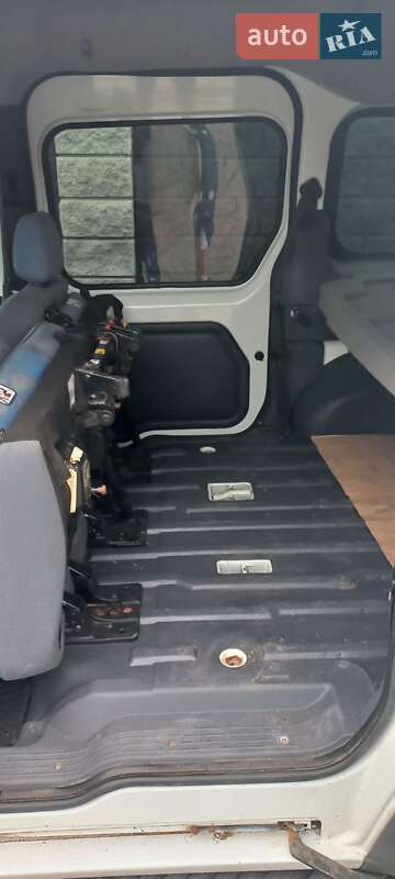 Минивэн Ford Tourneo Connect 2012 в Луцке