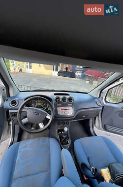 Минивэн Ford Tourneo Connect 2013 в 