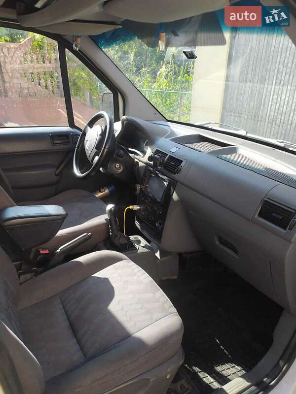 Минивэн Ford Tourneo Connect 2006 в Ровно