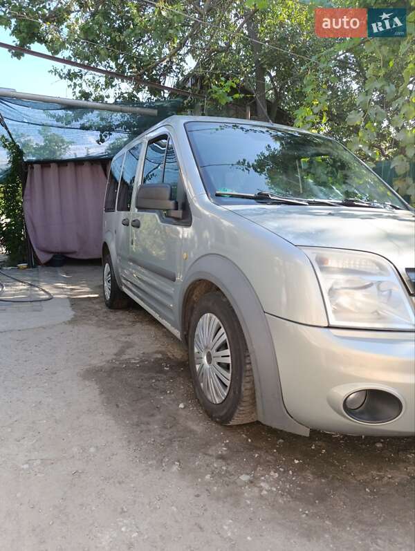 Минивэн Ford Tourneo Connect 2010 в Запорожье
