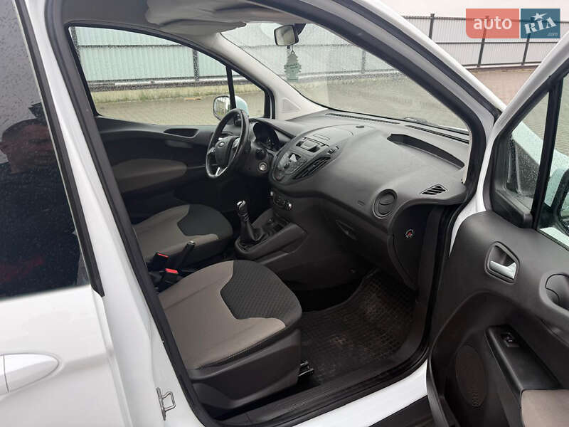 Минивэн Ford Tourneo Connect 2017 в Луцке