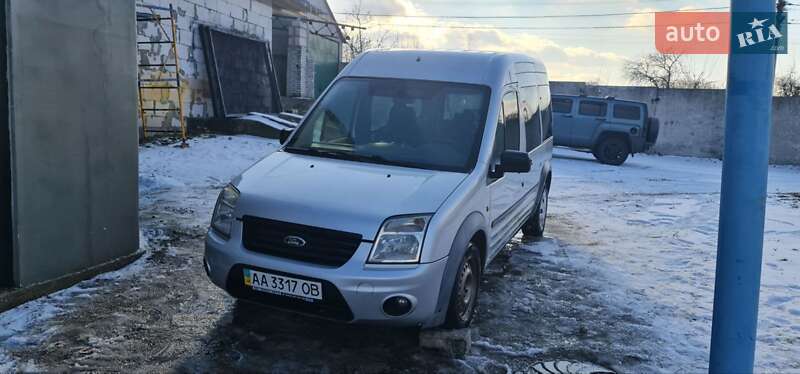 Минивэн Ford Tourneo Connect 2013 в 