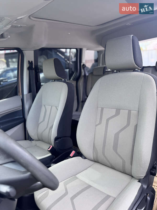 Мінівен Ford Tourneo Connect 2014 в Києві фото 26 Мінівен Ford Tourneo Connect 2014 в Києві