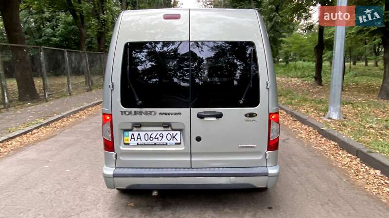 Мінівен Ford Tourneo Connect 2011 в Києві