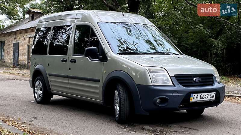 Мінівен Ford Tourneo Connect 2011 в Києві