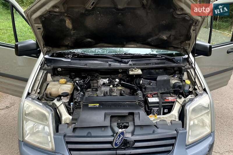 Мінівен Ford Tourneo Connect 2011 в Києві