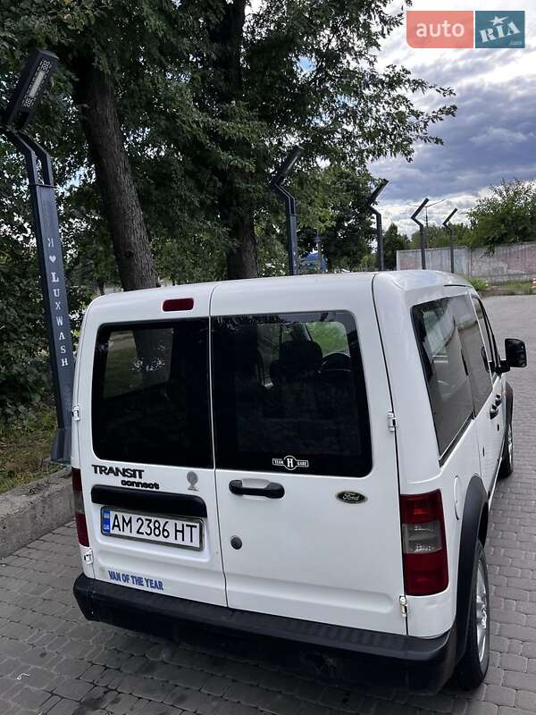 Минивэн Ford Tourneo Connect 2003 в Коростене