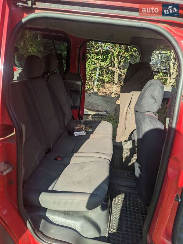 Мінівен Ford Tourneo Connect 2003 в Рівному фото 7 Мінівен Ford Tourneo Connect 2003 в Рівному