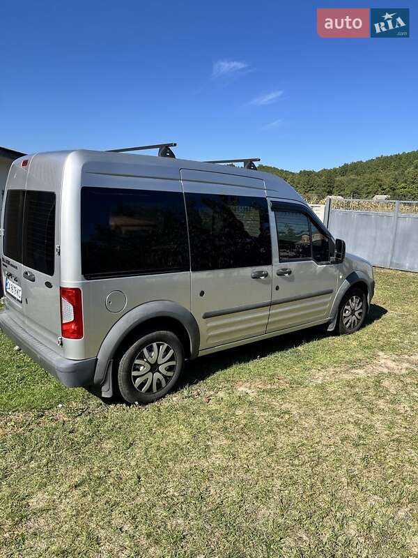 Минивэн Ford Tourneo Connect 2010 в Корсуне-Шевченковском фото 7 Минивэн Ford Tourneo Connect 2010 в Корсуне-Шевченковском