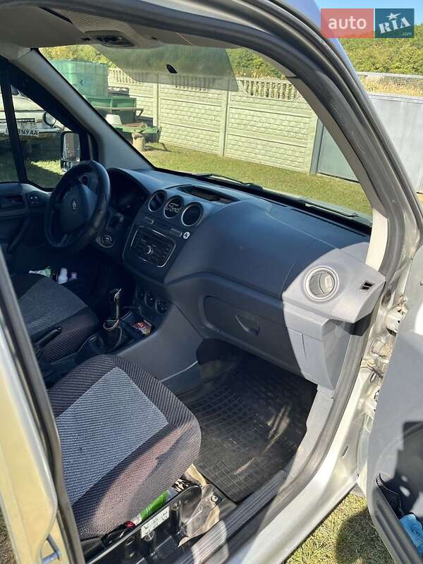 Минивэн Ford Tourneo Connect 2010 в Корсуне-Шевченковском фото 9 Минивэн Ford Tourneo Connect 2010 в Корсуне-Шевченковском