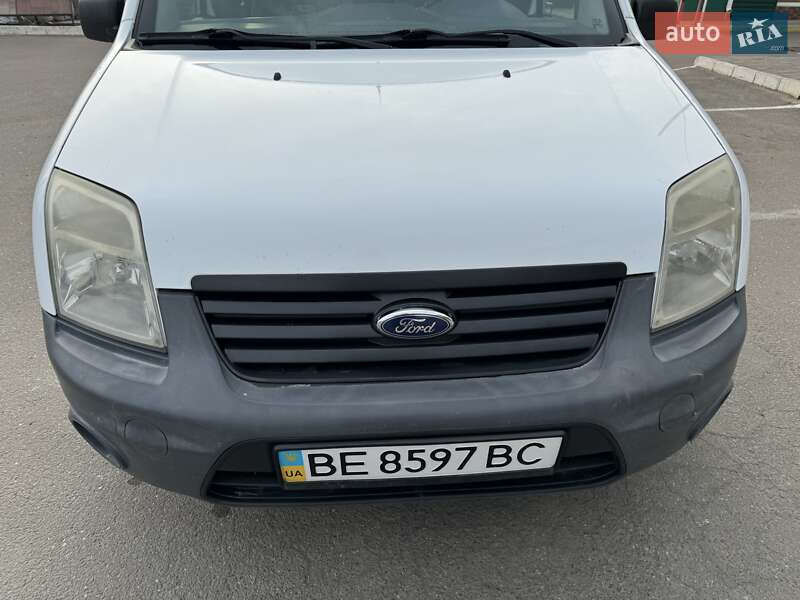 Минивэн Ford Tourneo Connect 2012 в Николаеве фото 8 Минивэн Ford Tourneo Connect 2012 в Николаеве