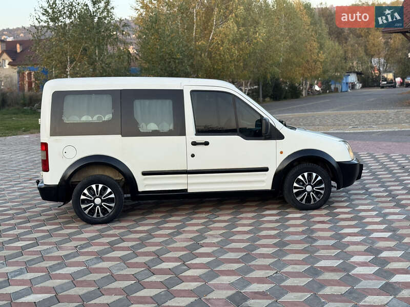 Мінівен Ford Tourneo Connect 2003 в Чернівцях