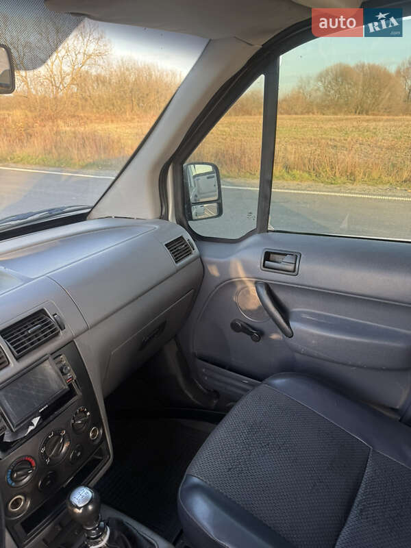 Мінівен Ford Tourneo Connect 2003 в Жовкві фото 10 Мінівен Ford Tourneo Connect 2003 в Жовкві