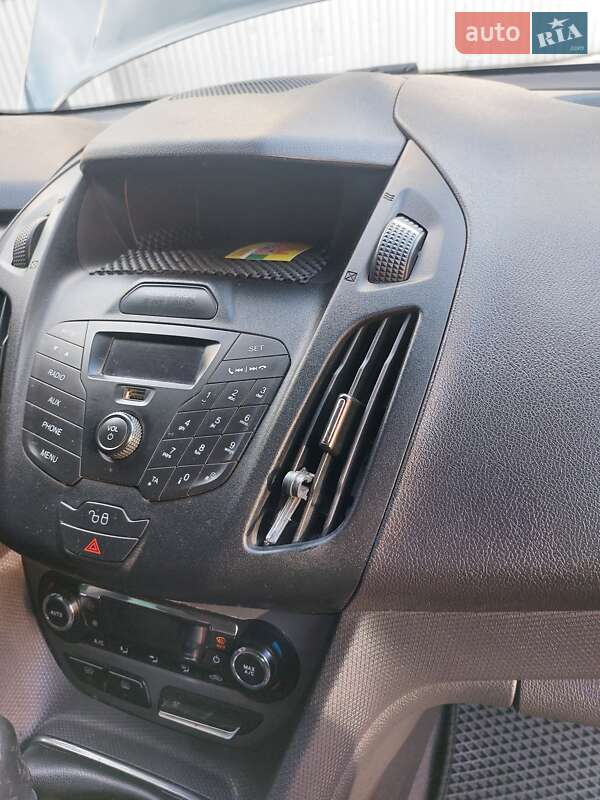 Мінівен Ford Tourneo Connect 2017 в Кропивницькому фото 18 Мінівен Ford Tourneo Connect 2017 в Кропивницькому