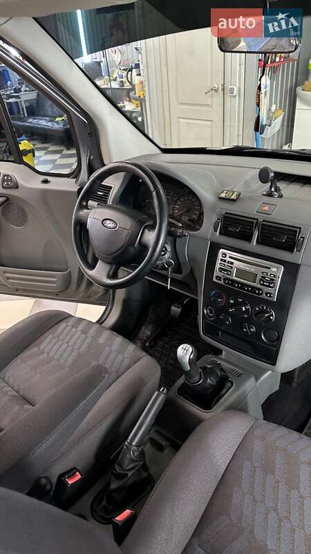 Мінівен Ford Tourneo Connect 2005 в Сумах
