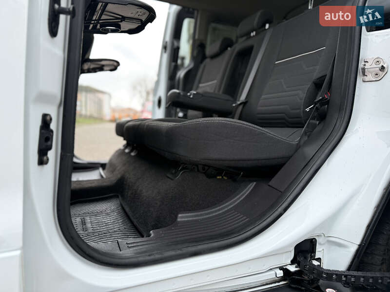 Мінівен Ford Tourneo Connect 2017 в Тернополі