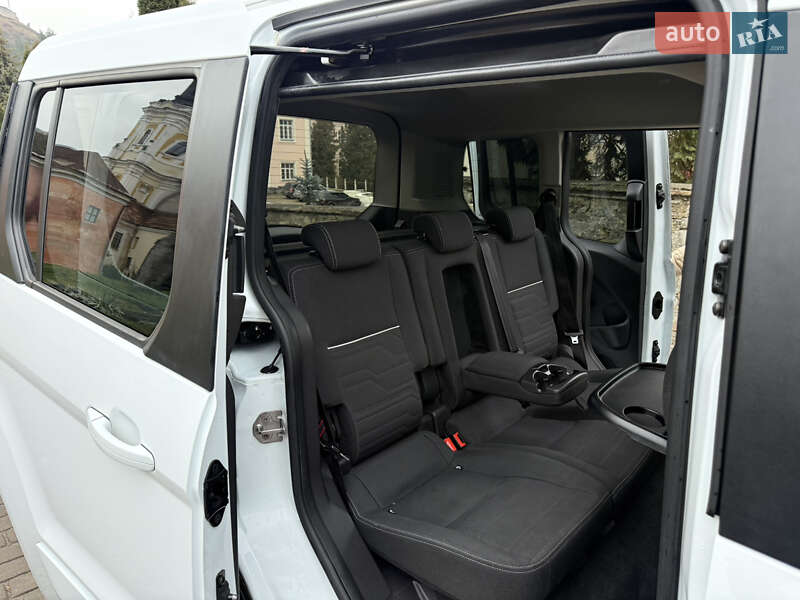 Мінівен Ford Tourneo Connect 2017 в Тернополі