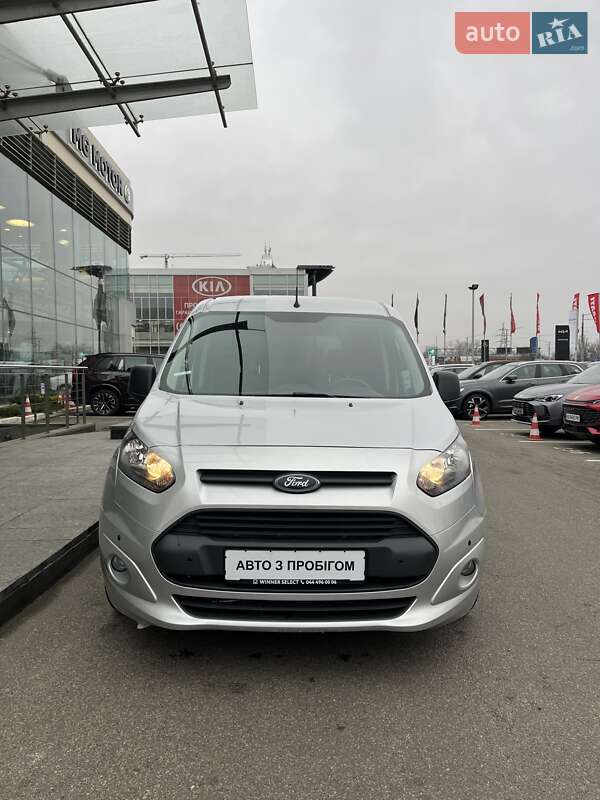 Минивэн Ford Tourneo Connect 2016 в Киеве фото 3 Минивэн Ford Tourneo Connect 2016 в Киеве