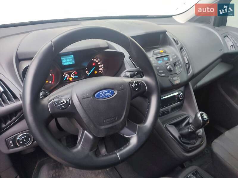 Минивэн Ford Tourneo Connect 2016 в Ровно