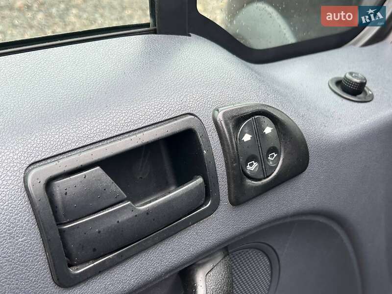 Минивэн Ford Tourneo Connect 2011 в Одессе