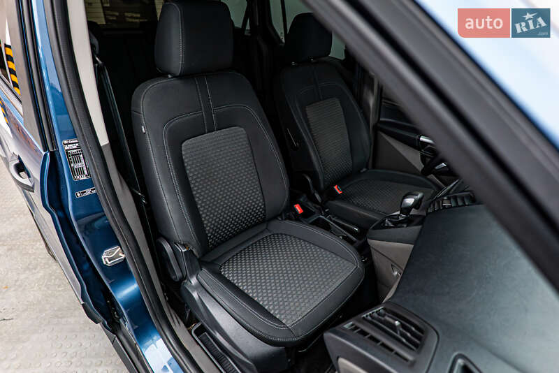Минивэн Ford Tourneo Connect 2019 в Киеве фото 18 Минивэн Ford Tourneo Connect 2019 в Киеве